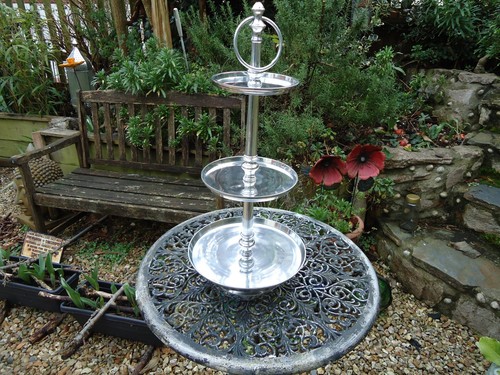 Large tier cake stand with - tier,