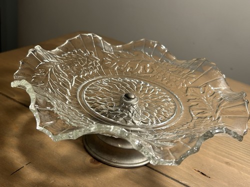 Antique art deco - deco, cut