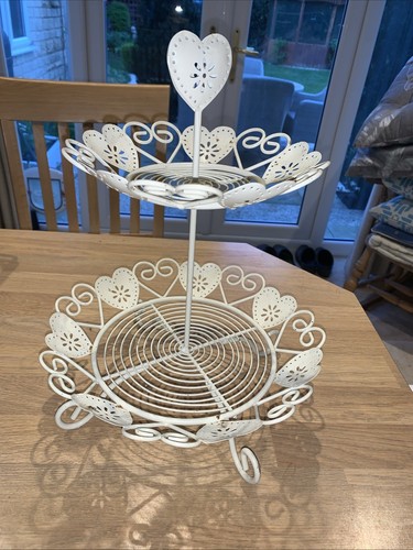 Cream metal vintage cake - cream,